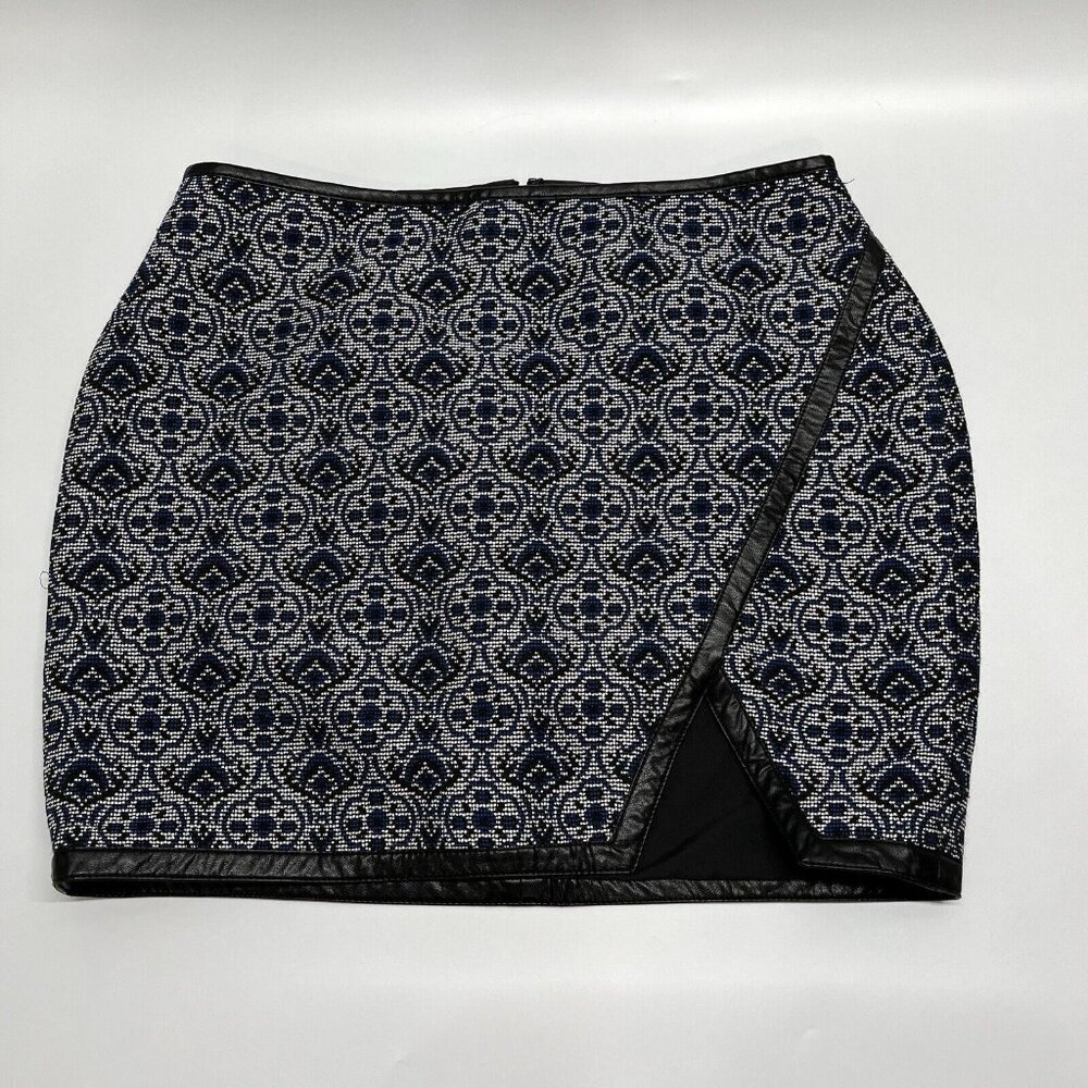 Express Y2K Jacquard Mini Skirt Size 6 Blue Geometric Faux Leather Trim Academia